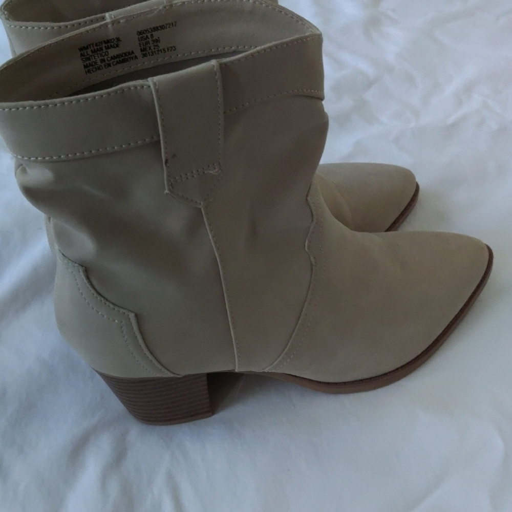 Time and Tru Beige Heeled Boots